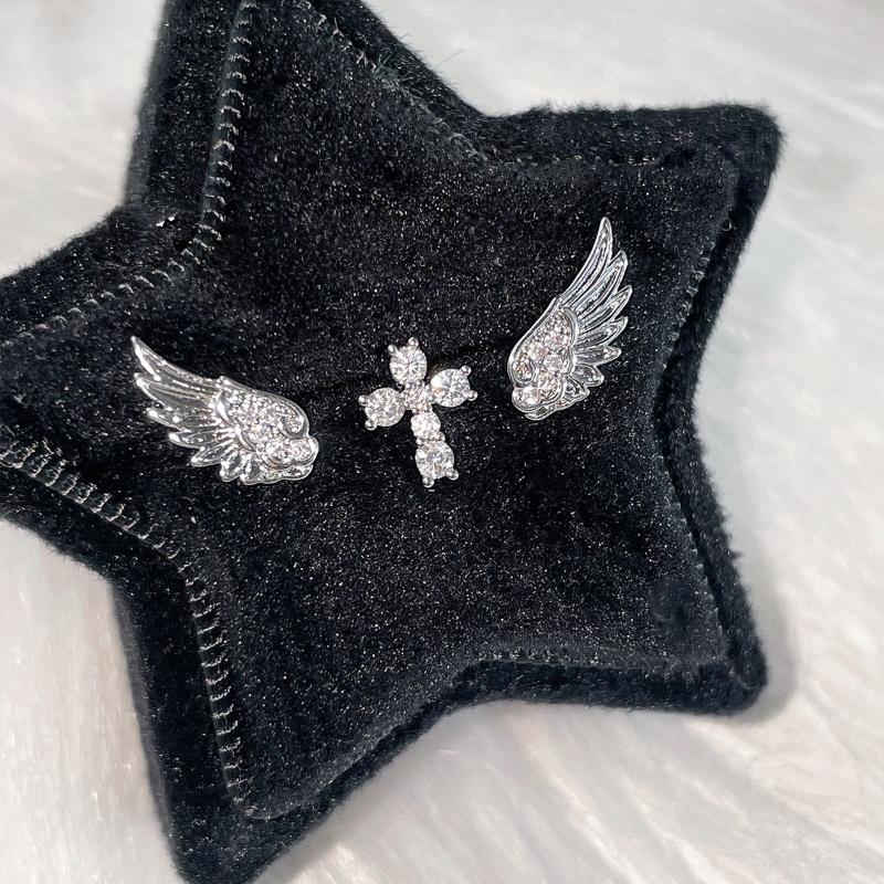Boucles d'oreilles croix ailes - Luxury Lifestyle Jewelry avis et prix